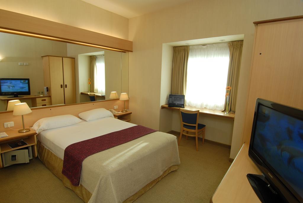 Hotel Aeroparque Inn & Suites Μπουένος Άιρες Εξωτερικό φωτογραφία