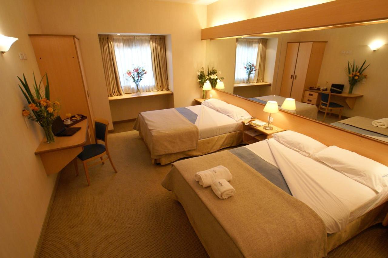 Hotel Aeroparque Inn & Suites Μπουένος Άιρες Εξωτερικό φωτογραφία