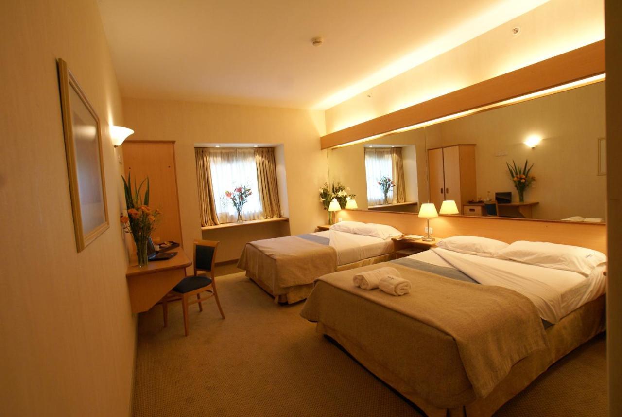 Hotel Aeroparque Inn & Suites Μπουένος Άιρες Εξωτερικό φωτογραφία